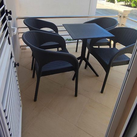 Apartments Karla Rogoznica  Ngoại thất bức ảnh