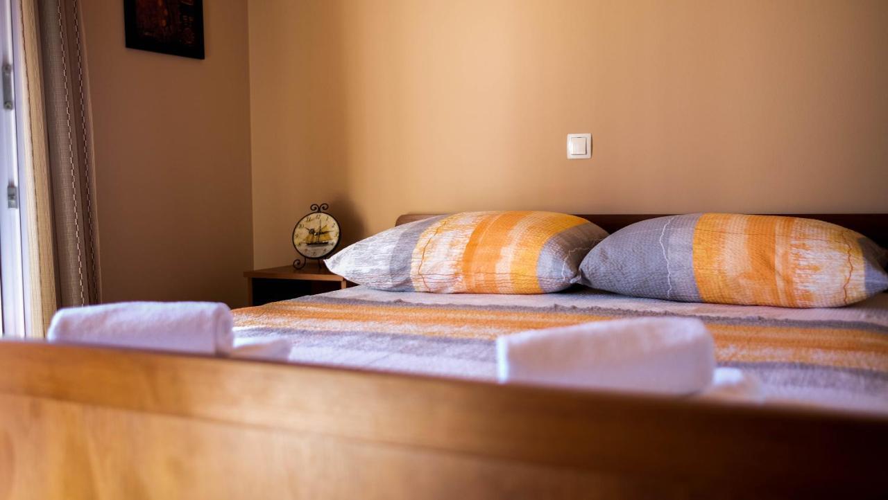 Apartments Karla Rogoznica  Ngoại thất bức ảnh