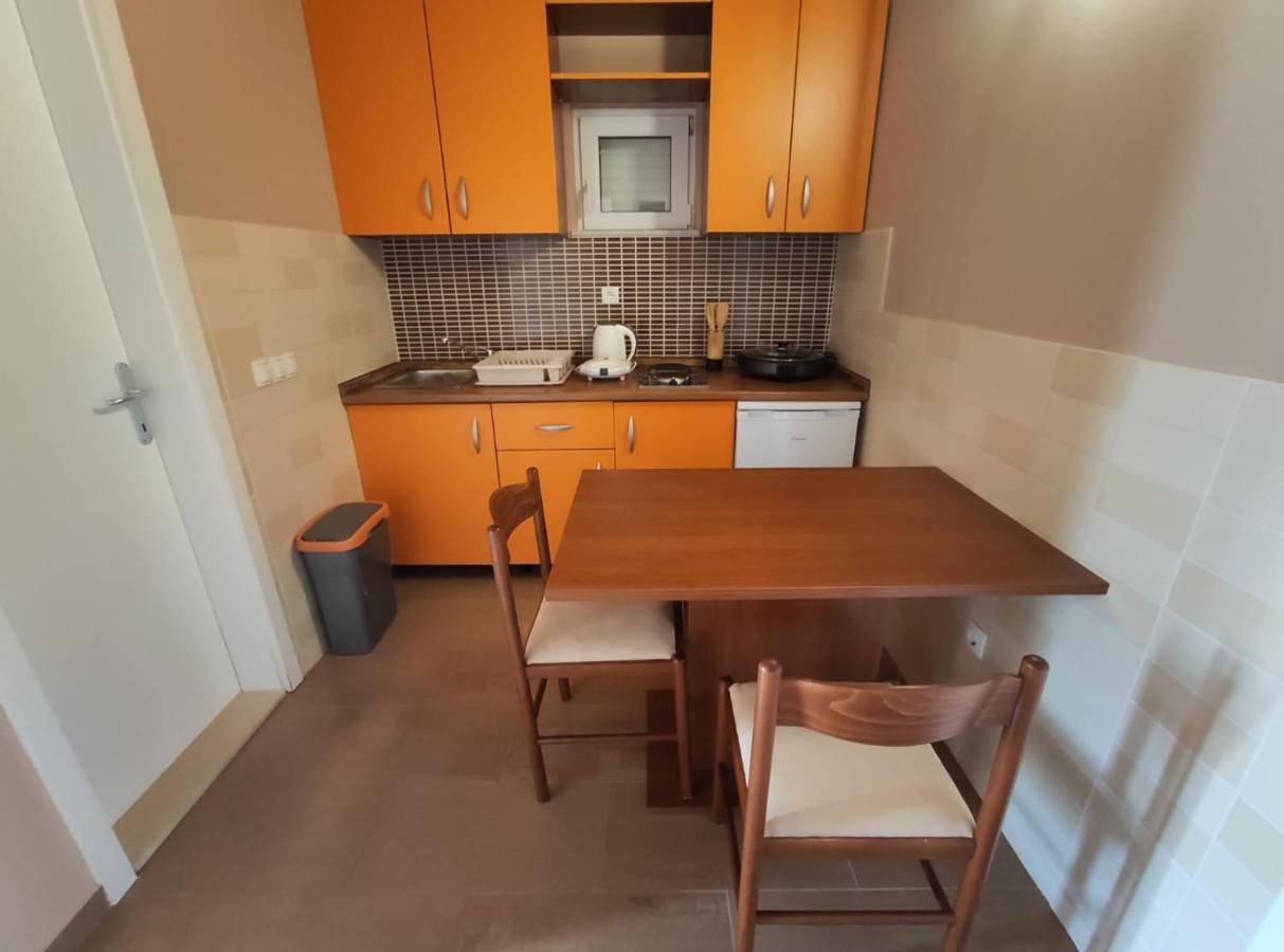 Apartments Karla Rogoznica  Ngoại thất bức ảnh